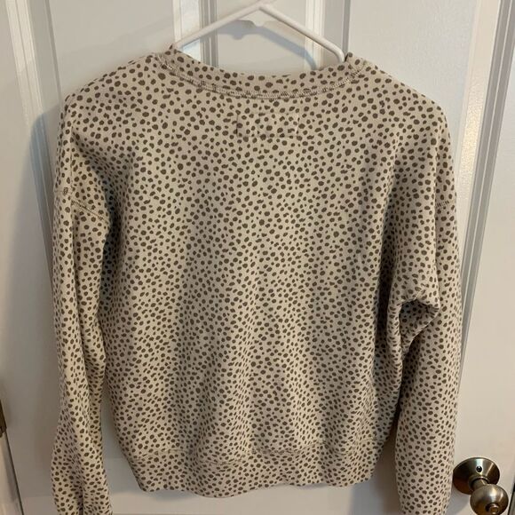 Abercrombie Kids size 16 leopard sweatshirt - Picture 2 of 3